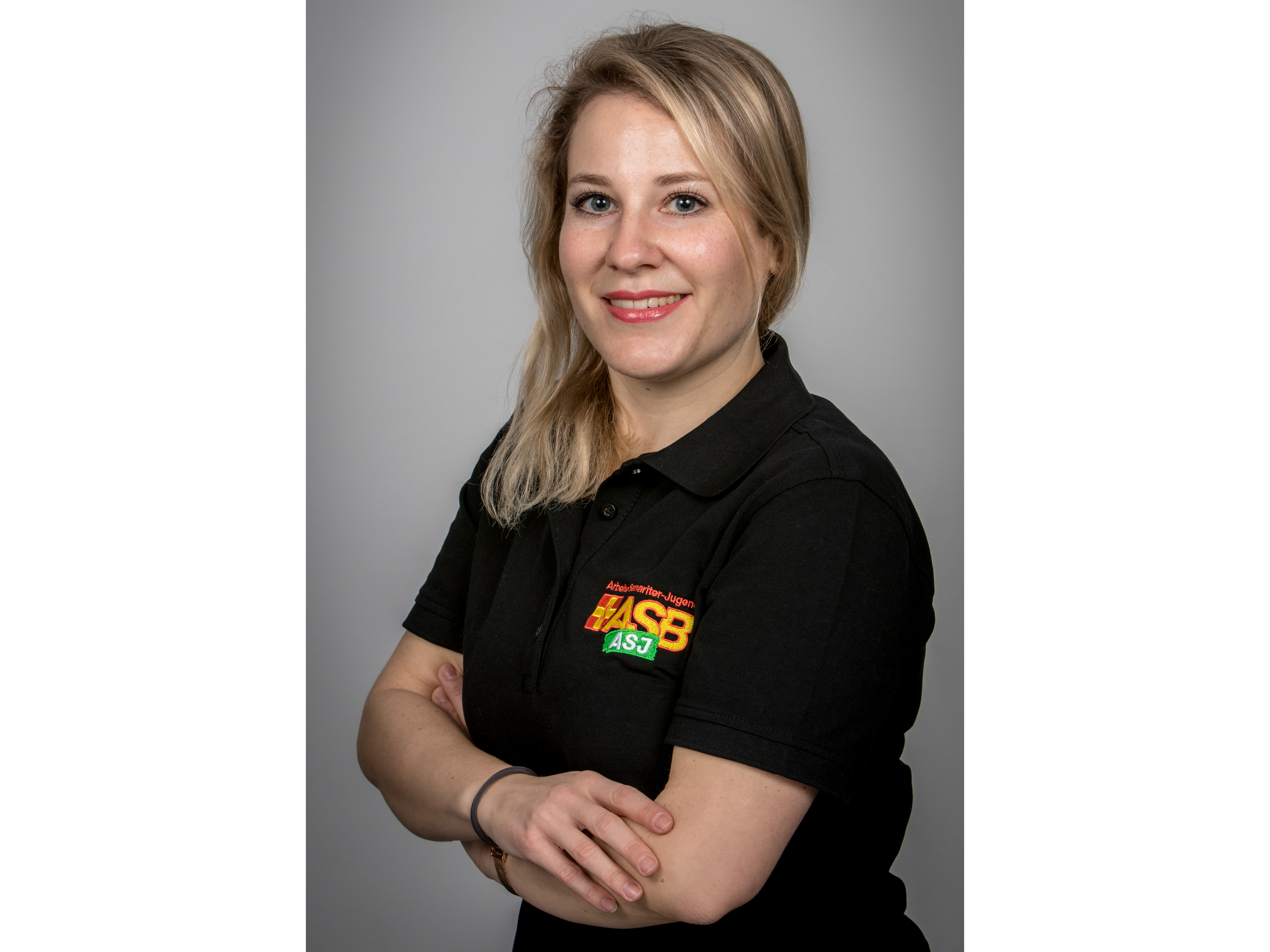 Tamara Schullenberg - Leiterin Bundesjugendbüro.png Tamara Schullenberg - Leiterin Bundesjugendbüro.png