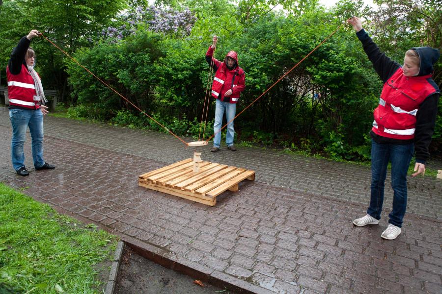 BJW 2010 - Stationen Erste-Hilfe-Wettbewerb - Fotos:ASJ/Barbara Bechtloff BJW 2010 - Stationen Erste-Hilfe-Wettbewerb - Fotos:ASJ/Barbara Bechtloff