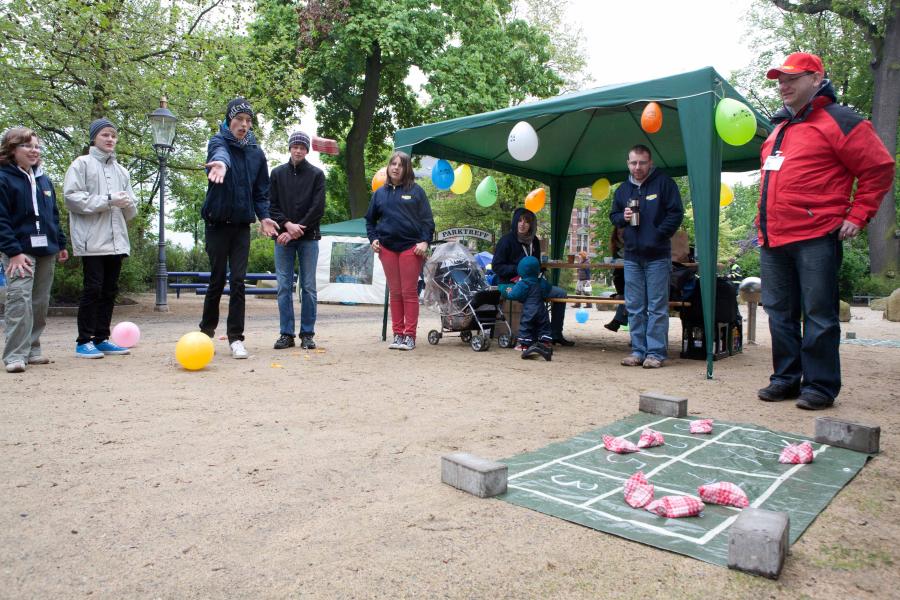 BJW 2010 - Stationen Erste-Hilfe-Wettbewerb - Fotos: ASJ/Barbar Bechtloff BJW 2010 - Stationen Erste-Hilfe-Wettbewerb - Fotos: ASJ/Barbar Bechtloff