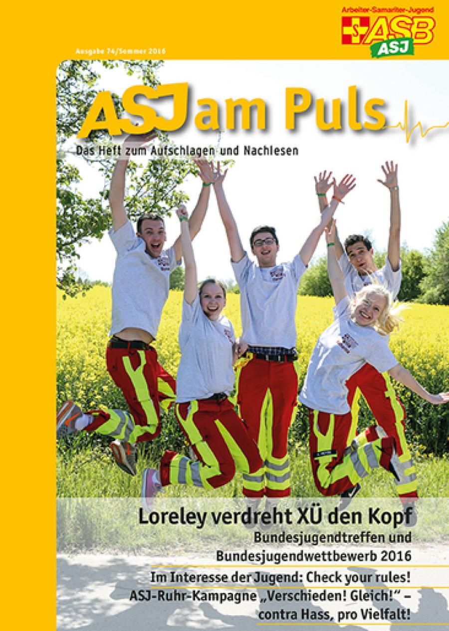 Titelbild des ASJ am Puls 2-2016, eine Gruppe Jugendlicher springt in die Luft