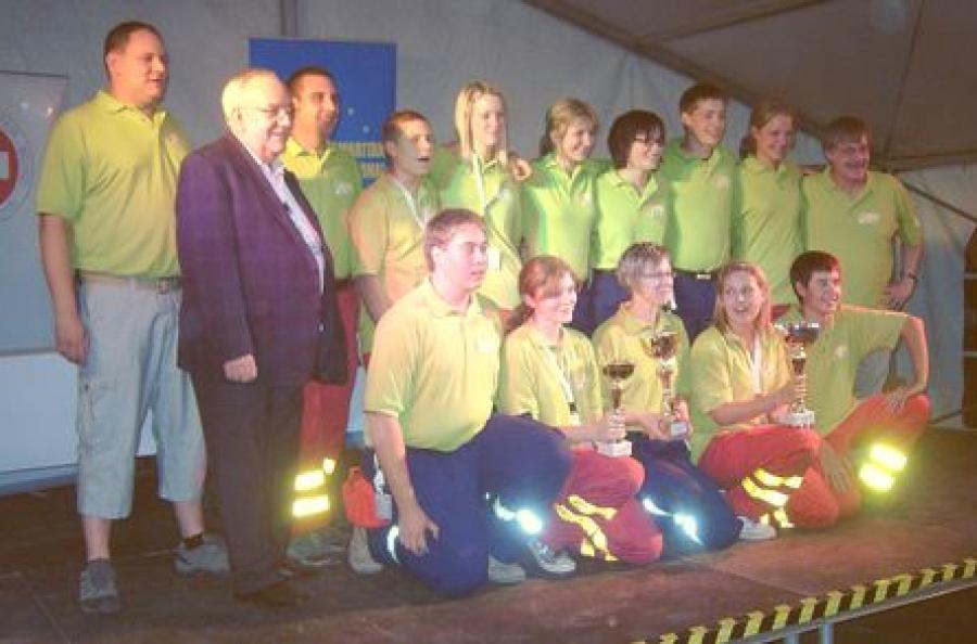Gruppenbild der deutschen Teilnehmerinnen und Teilnehmer am SAINT-Contest.